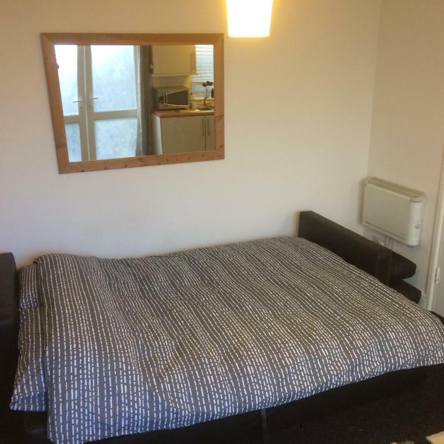 Boonkeys Surf Lodge New Quay エクステリア 写真